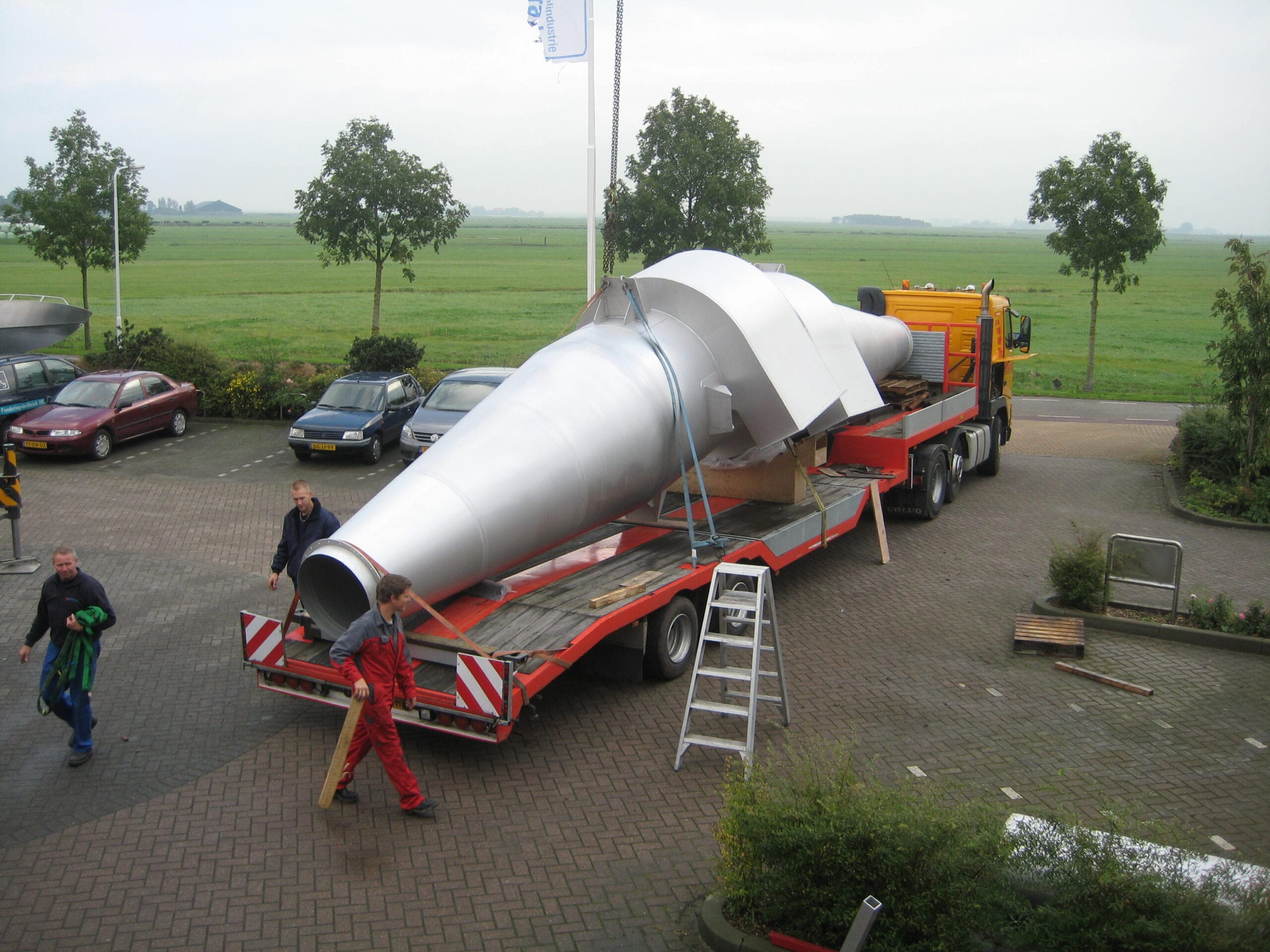 Gereed maken voor transport bij Westra